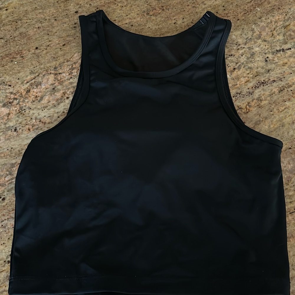 bandier workout tank with built in bra